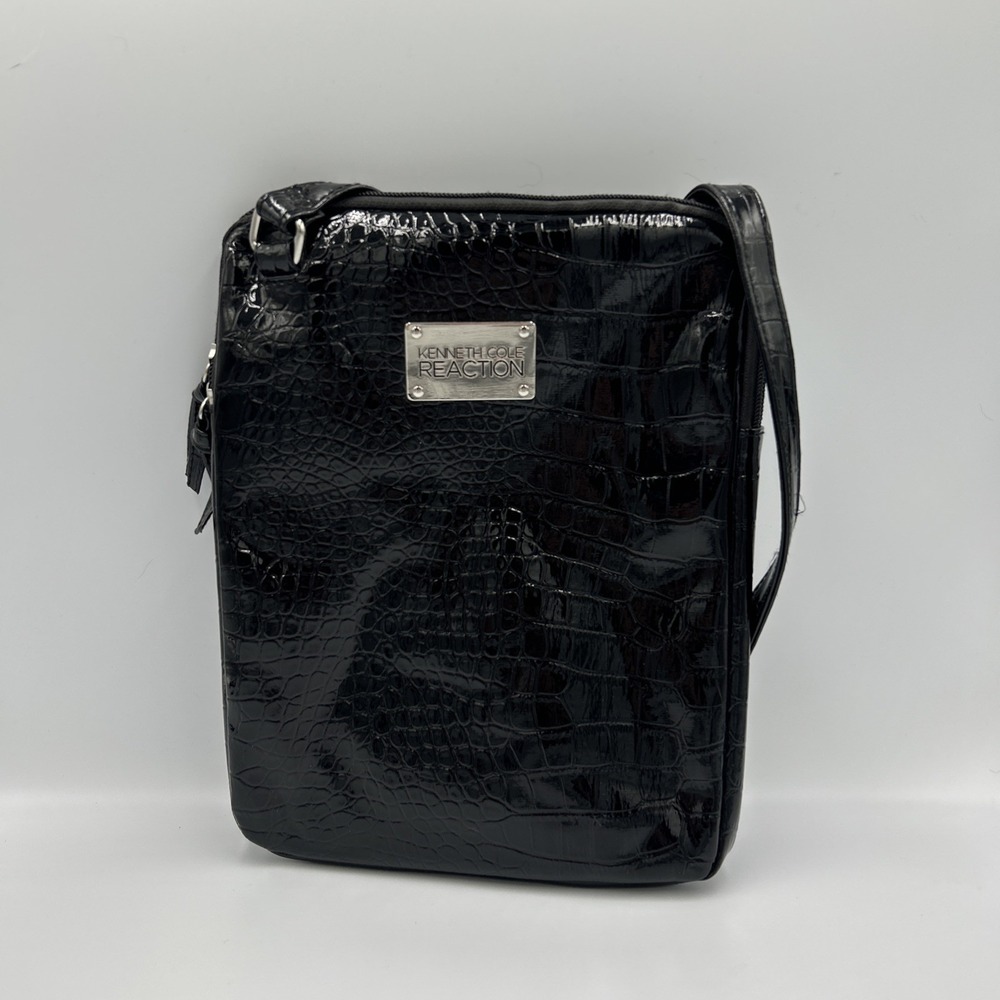 Kenneth Cole Reaction Crossbody Purse Patent Faux Croc Shiny Black Classic